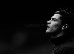 BG大游官网-杰伦威与卡鲁索的冠军征途，一枚镌刻风雨的荣耀指环